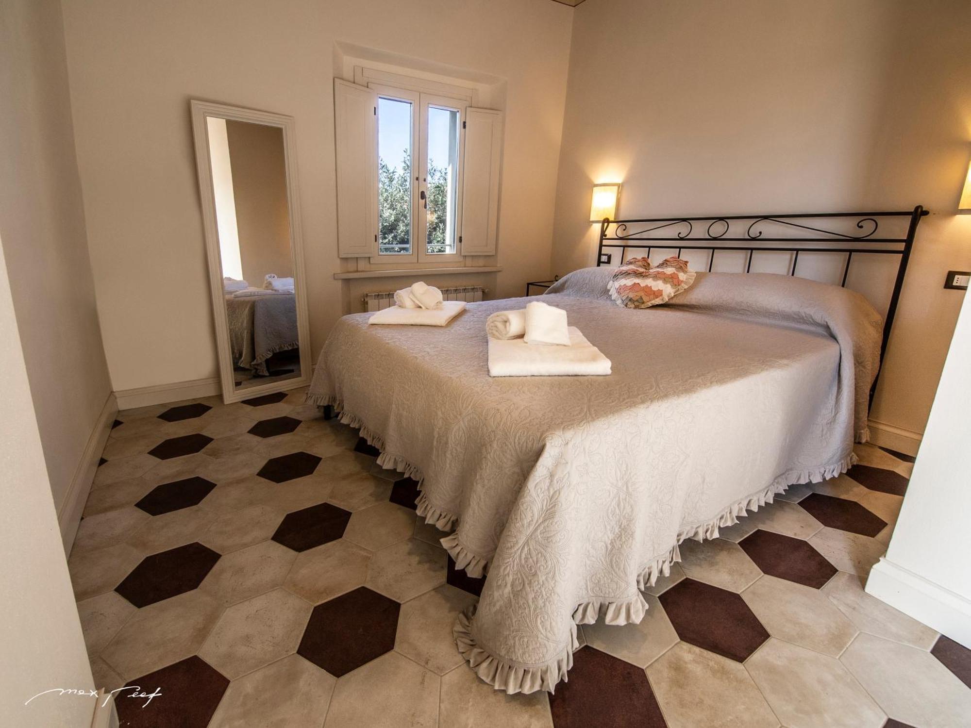 Punti Di Vista Bed & Breakfast บิบโบนา ภายนอก รูปภาพ
